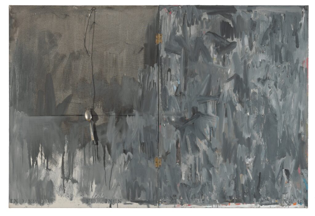 Jasper Johns. En memoria de mis sentimientos - Frank O'Hara, 1961. Museum of Contemporary Art Chicago. Donación parcial de Apollo Plastics Corporation. Cortesía Stefan T. Edlis y H. Gael Neeson © Jasper Johns, VEGAP, Bilbao, 2026 Jasper Johns Descargar imagen Jasper Johns Banderas (Flags), 1987 Encáustica y collage sobre lienzo 65,5 x 83,8 cm Colección del artista © Jasper Johns, VEGAP, Bilbao, 2026 Jasper Johns Descargar imagen Jasper Johns Sin título, 1964–65 Óleo y carboncillo, sobre lienzo con objetos, (4 paneles) 182,9 x 426,7 cm Stedelijk Museum, Ámsterdam © Jasper Johns, VEGAP, Bilbao, 2026 Jasper Johns Descargar imagen Jasper Johns La bañera (The Bath), 1988 Encáustica sobre lienzo 122,6 x 153 cm Kunstmuseum Basel Adquirida con una aportación de los Freunde des Kunstmuseums Basel 1988 © Jasper Johns, VEGAP, Bilbao, 2026