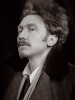 E.O. Hoppé. Ezra Pound, 1918. ©2012 Curatorial Assistance, Inc./E.O. Hoppé Estate Collection