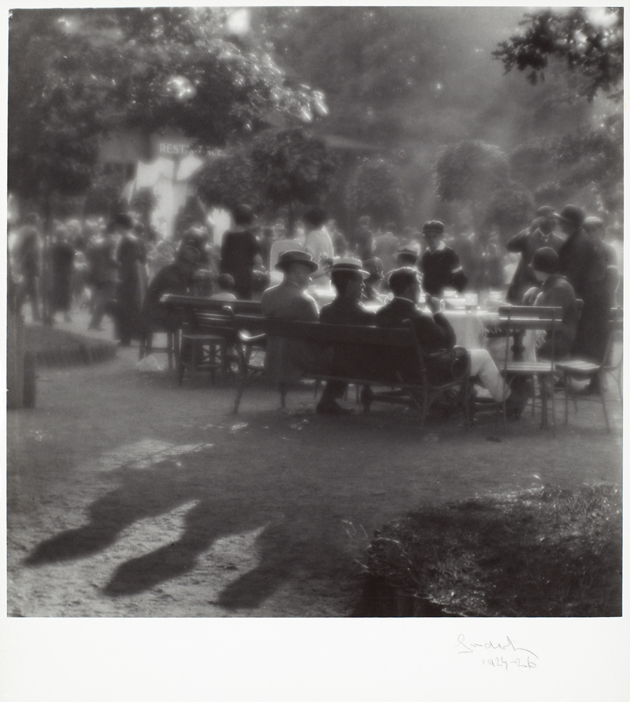 Josef Sudek. Dimanche après-midi à l’île Kolín, hacia 1922-1926