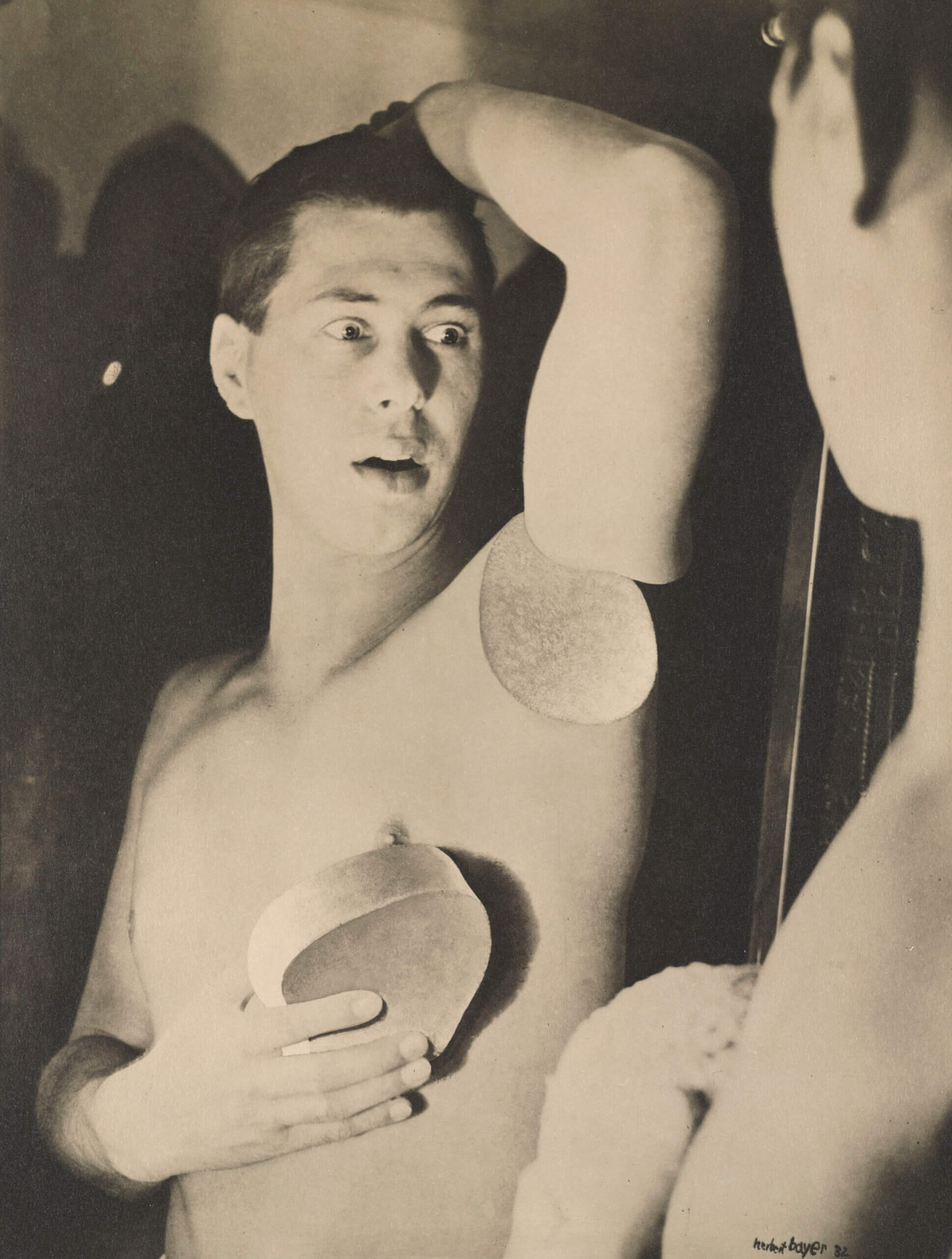 Herbert Bayer. Humainement impossible (autoportrait), 1932. The Museum of Modern Art, New York. Collection Thomas Walther 