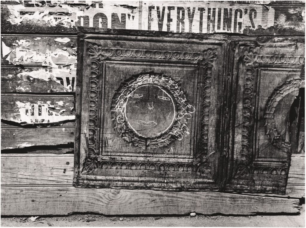 Helen Levitt. New York, hacia 1939. © Film Documents LLC, courtesy Zander Galerie, Cologne