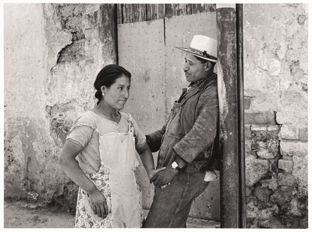 Helen Levitt. Mexico City, 1941. © Film Documents LLC, courtesy Zander Galerie, Cologne