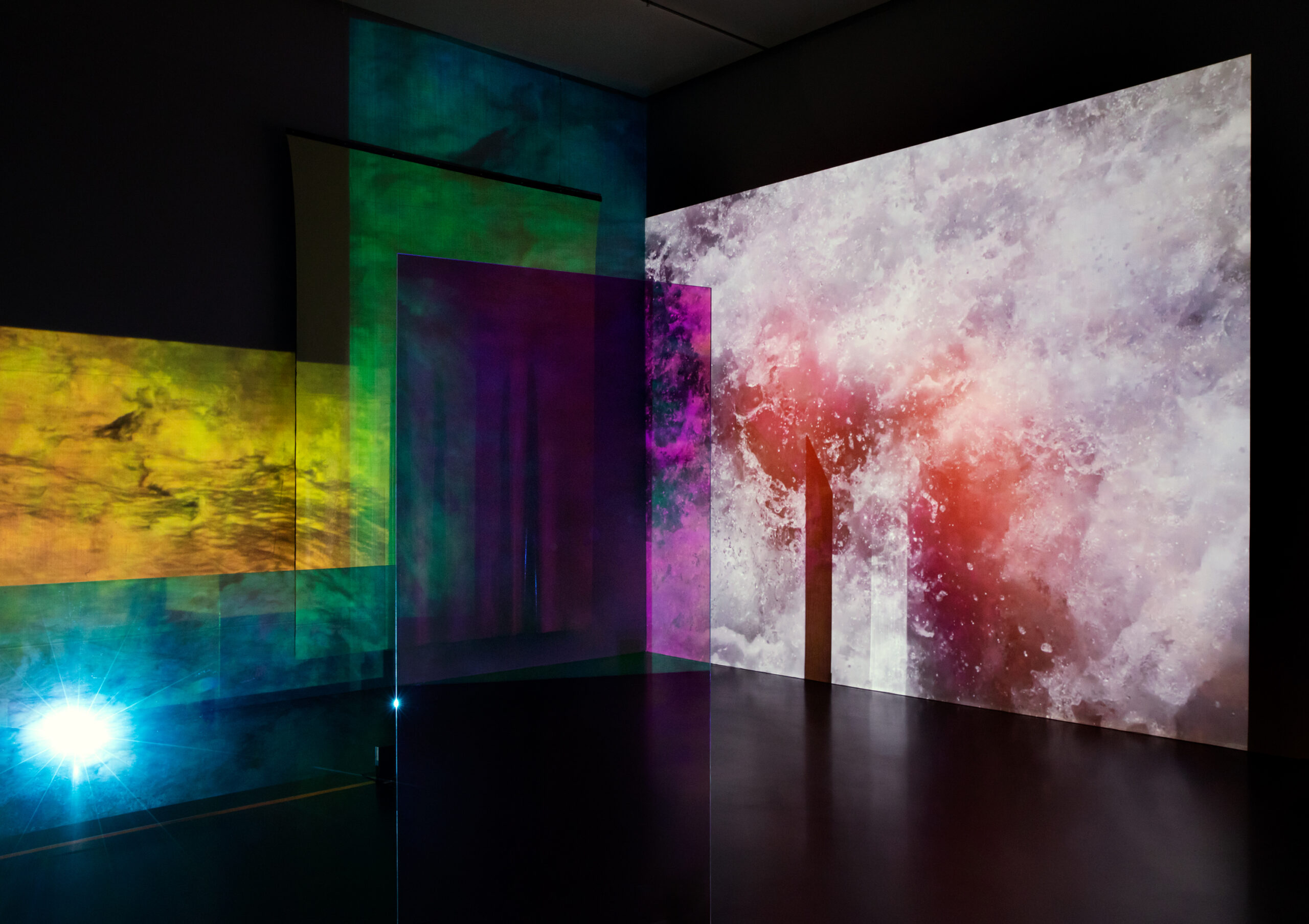 Shirana Shahbazi. All at Once. An Interplay with Li Tavor. Kunstmuseum Luzern, 2026. Fotografía: Anne Morgenstern