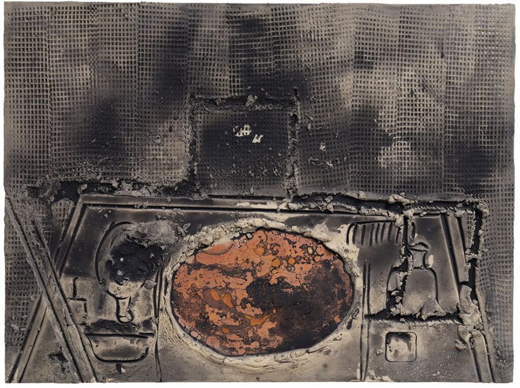 Antoni Tàpies. Óvalo y objetos, 2000