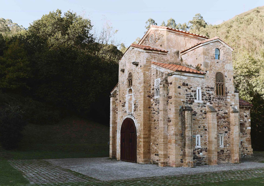 San Miguel de Lillo, siglo XI. Asturias