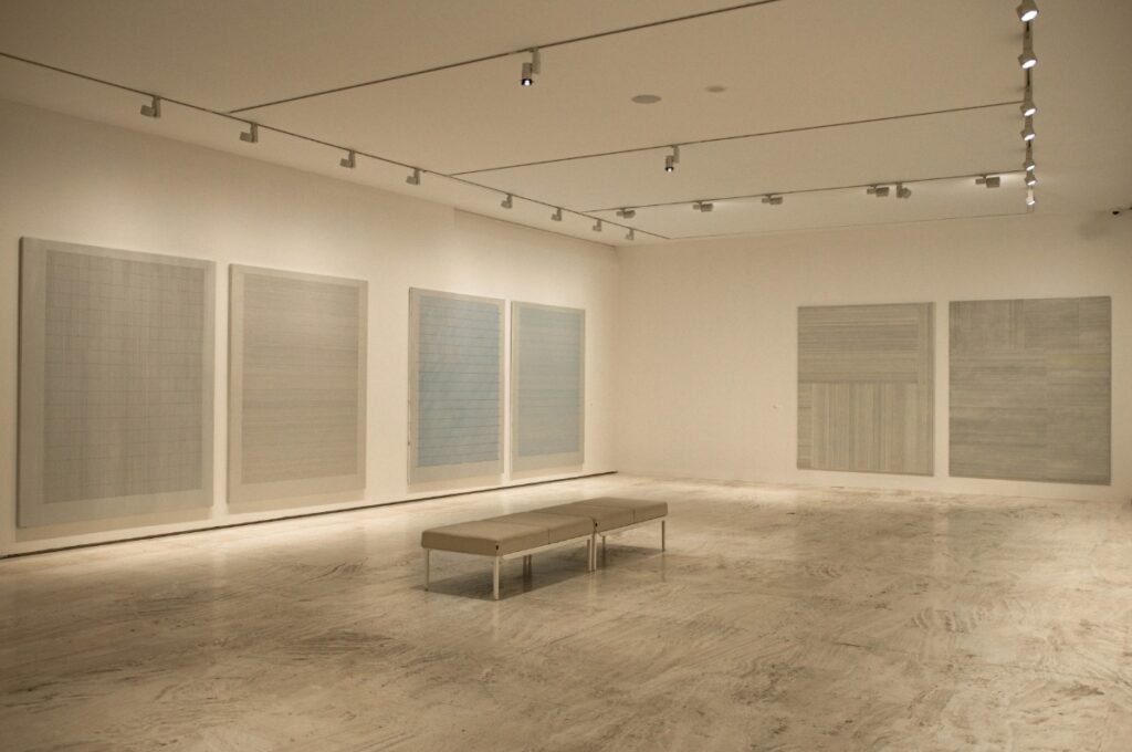 Soledad Sevilla [esperando a Sempere]. MACA, Alicante