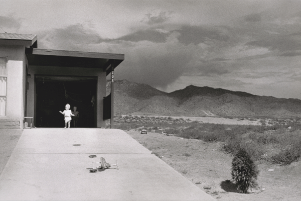 Garry Winogrand. Albuquerque, 1957. © The Estate of Garry Winogrand, cortesía Fraenkel Gallery, San Francisco