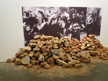 Gustav Metzger. Historic Photographs: No.1: Liquidation of the Warsaw Ghetto, April 19–28 1943, 1995/2009