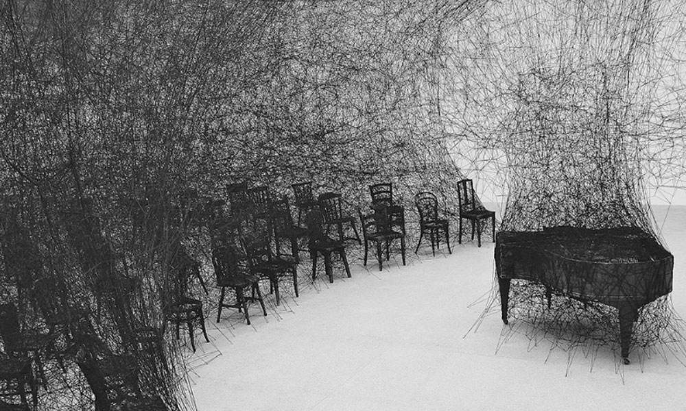 Chiharu Shiota. In silence, 2008. Fotografía: Sunhi Mang