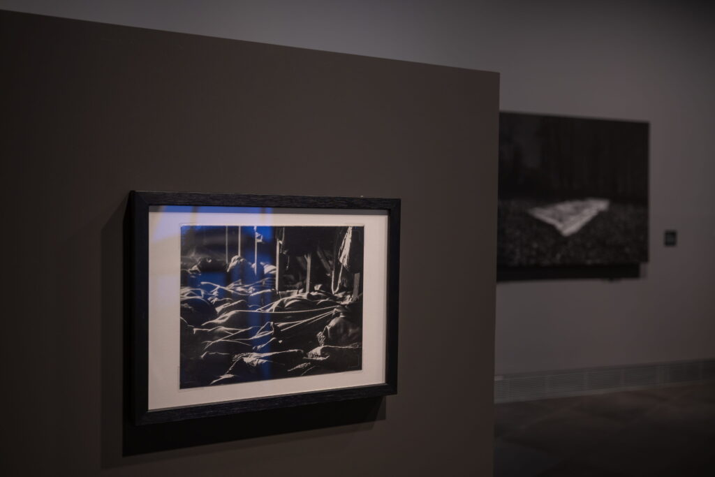 Nicolás Combarro. Mirar a otro lado. Museo Universidad de Navarra. Fotografía: Manuel Castells