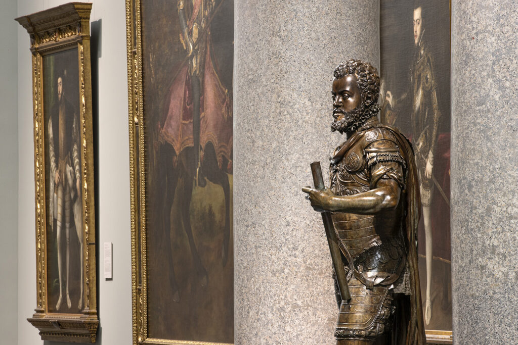 Imagen de la escultura de Felipe II en la Galería Central. Fotografía: © Museo Nacional del Prado