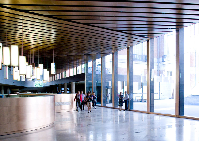 Vestíbulo de entrada del Museo del Prado. Foto © Museo Nacional del Prado