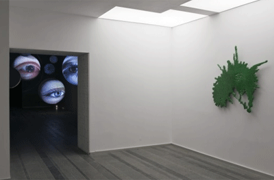 Tony Oursler. Open Obscura (1996–2013) y Tripple Hex # 000000 (2013)