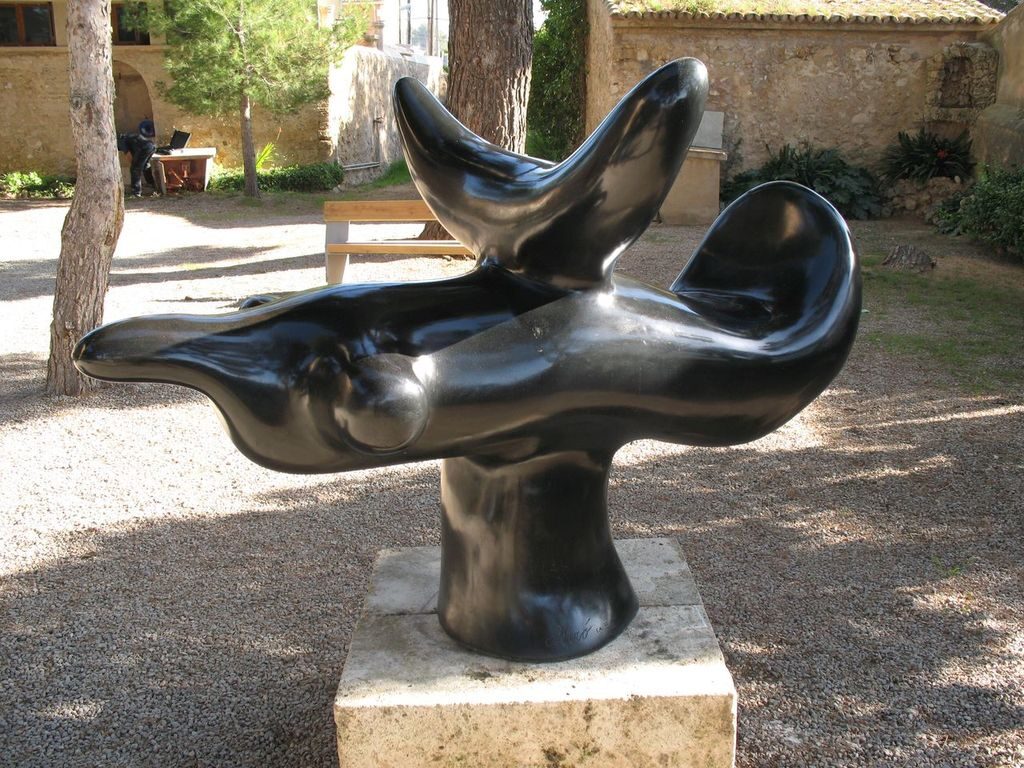 Joan Miró. Oiseau solaire, 1966. Fundació Miró Mallorca , d epósito colección particular . © Successió Miró, 2025 . Fotografía: Fundació Miró Mallorca