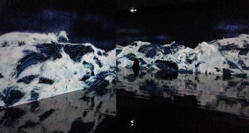 teamLab. Black Waves: Lost, Immersed and Reborn, 2019. Fundación Telefónica