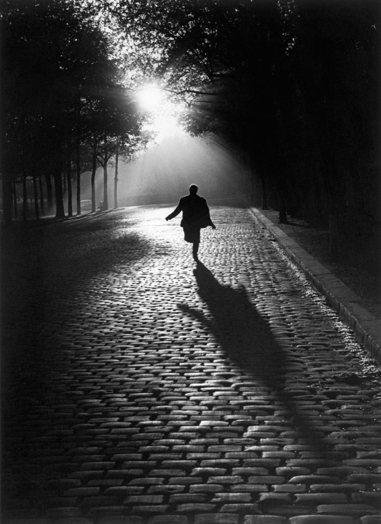 Sabine Weiss. L'homme qui court, Paris 1953