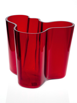 Alvar Aalto. Vaso Savoy rojo, 1937