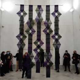 De las Bienales de Lausana a hoy: orígenes y recorrido del arte textil contemporáneo. CAAC