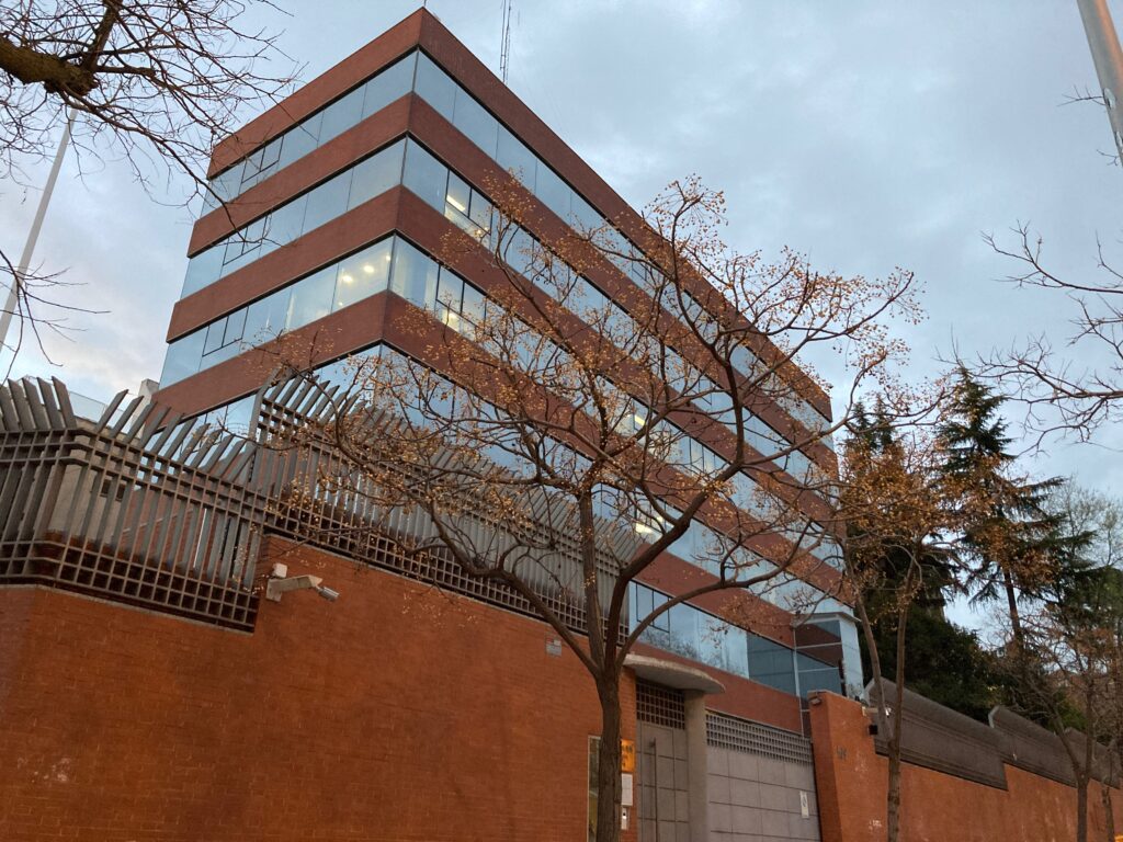 Personal en la sección de Cultura y Prensa en la Embajada de Japón en España