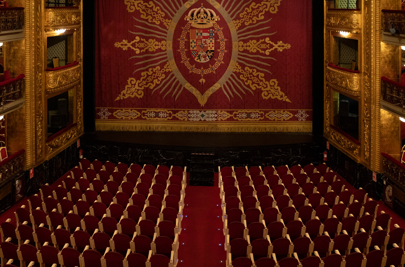 Empleo cultural. Técnico auxiliar de comunicación en el Teatro Español y la Nave 10 de Matadero Madrid