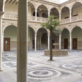 Gobernar la cultura. Gobernanza y comunicación en instituciones culturales y museos