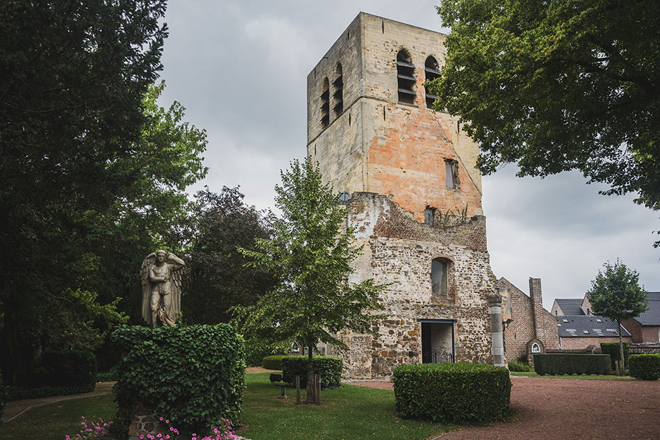 Mariapark. Oude Toren, Dilsen