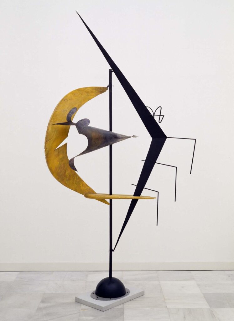 Ángel Ferrant. Móvil estático cambiante, 1953. Museo Nacional Centro de Arte Reina Sofía, Madrid