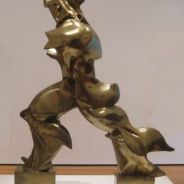 Umberto Boccioni. Formas únicas de continuidad en el espacio, 1913. Colección particular, Roma