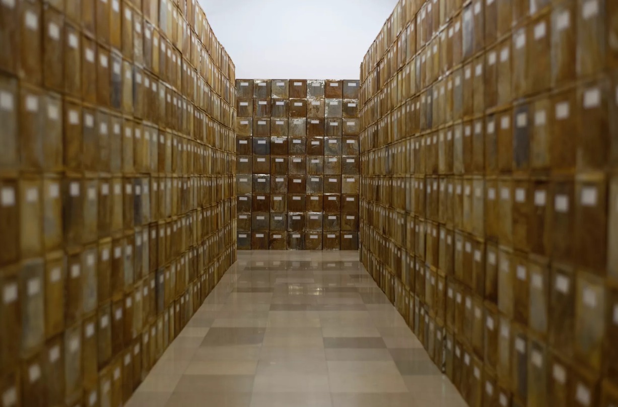 Christian Boltanski. The work people of Halifax, 1995