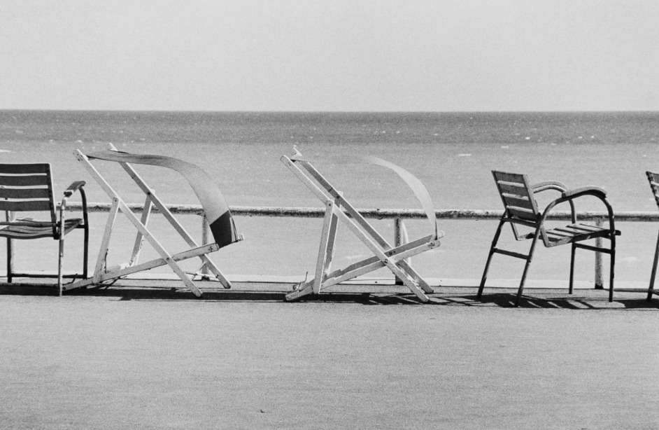 Elliott Erwitt. Cannes, France, 1975