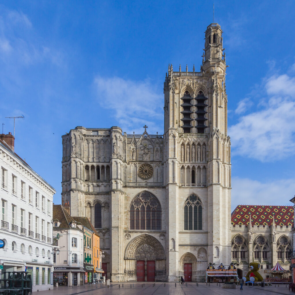 Catedral de Saint-Ètienne, Sens, siglo XII