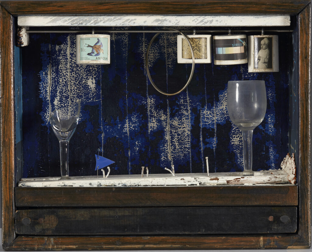 Joseph Cornell. Burbuja de jabón azul, 1949-1950. Museo Nacional Thyssen-Bornemisza