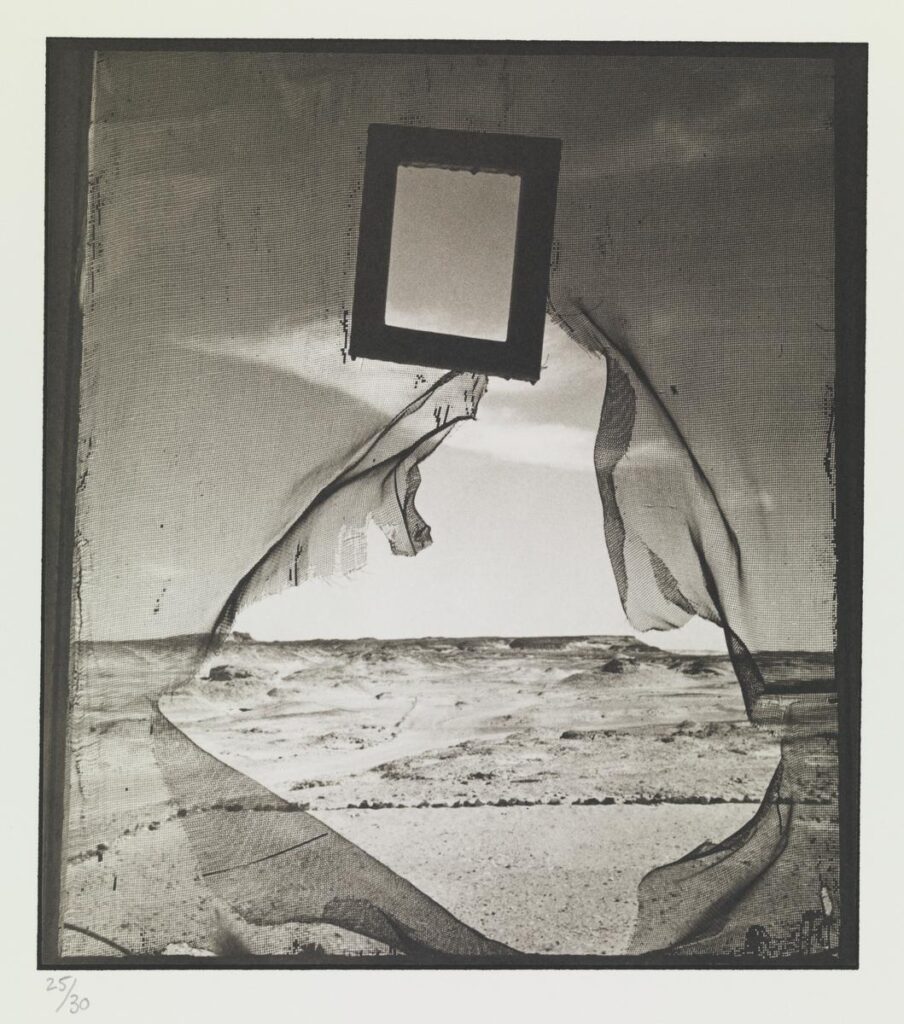 Lee Miller. Oasis de Siwa, Retrato del Espacio, 1937. © Lee Miller Archives, England 2023