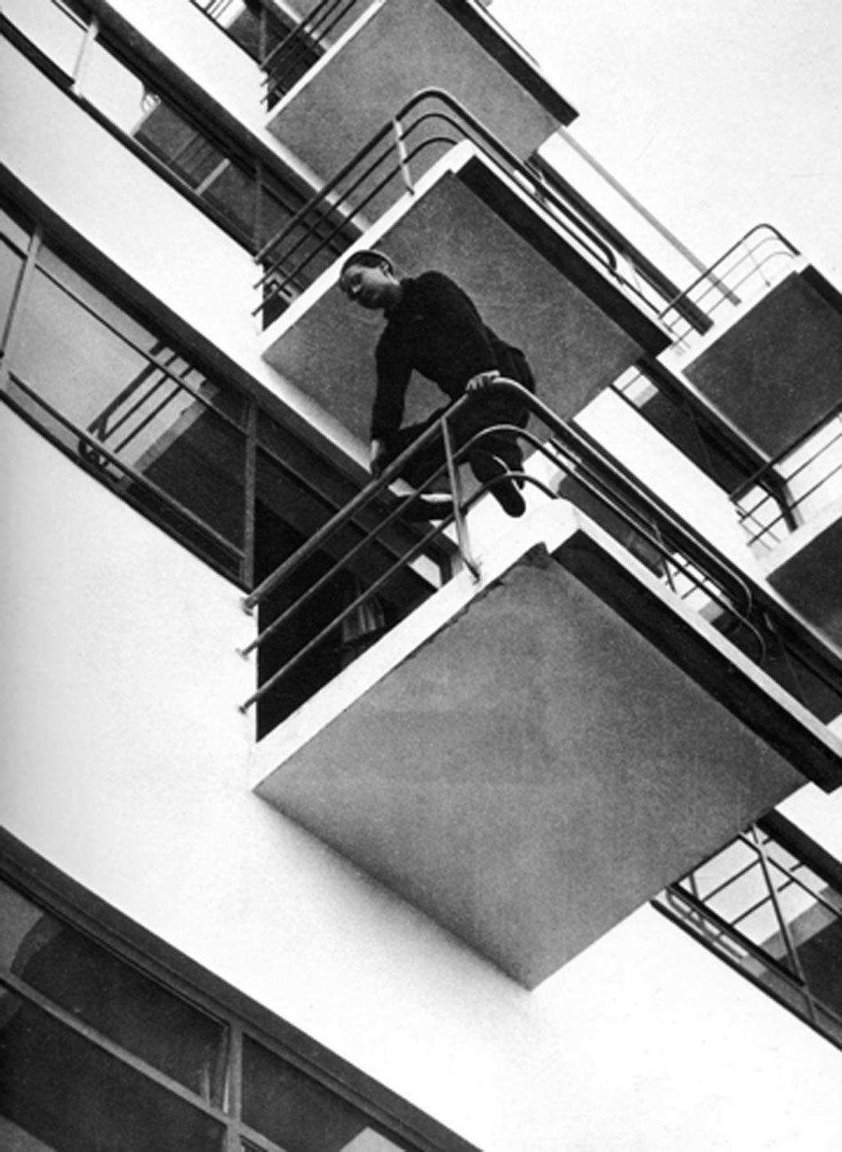 Laszlo Moholy-Nagy. Balcones de la Bauhaus, 1925. Museum Ludwig, Colonia 