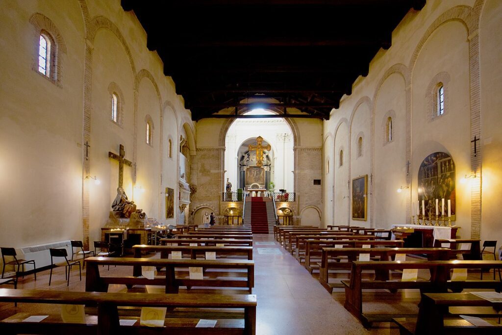 Iglesia del Crucifijo o de San Juan Bautista. Santo Stefano, Bolonia