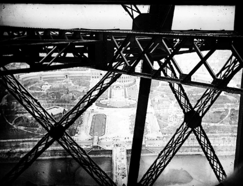 Henri Rivière. Excursion photographique sur la Tour Eiffel en construction. 1889
