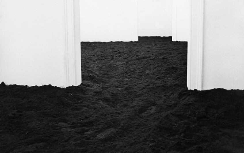Walter de Maria. The New York Earth Room, 1977. Colección Dia Art Foundation, Nueva York
